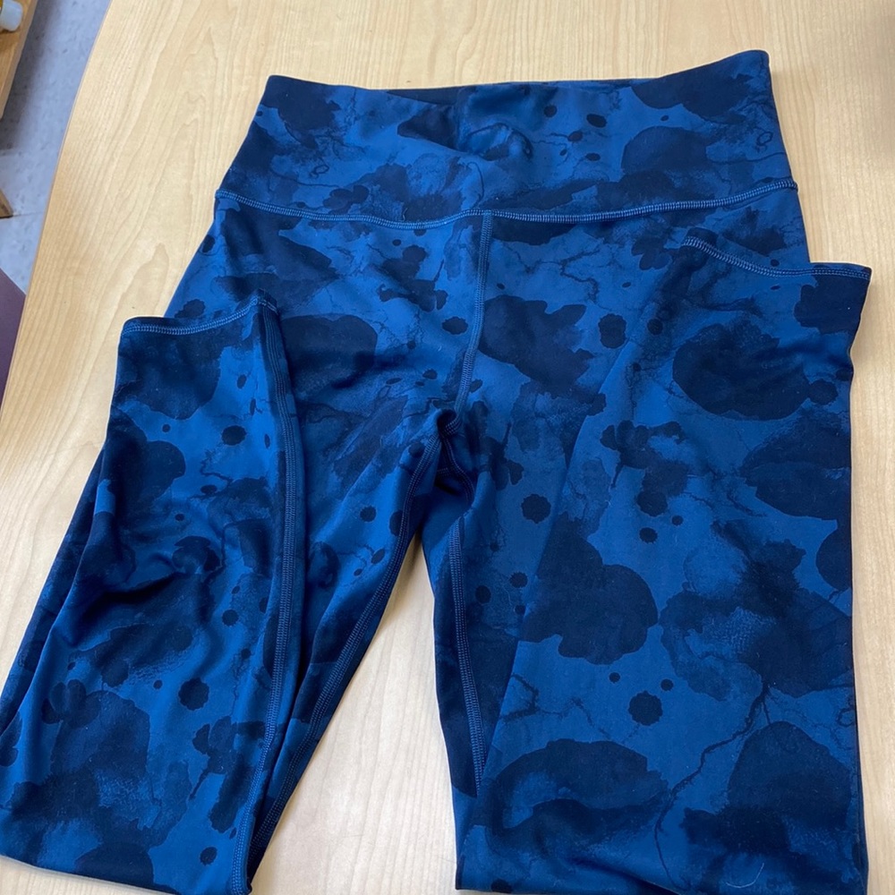 Vuori leggings- Ink floral camo